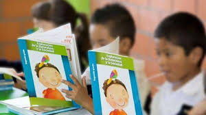 niños leyendo