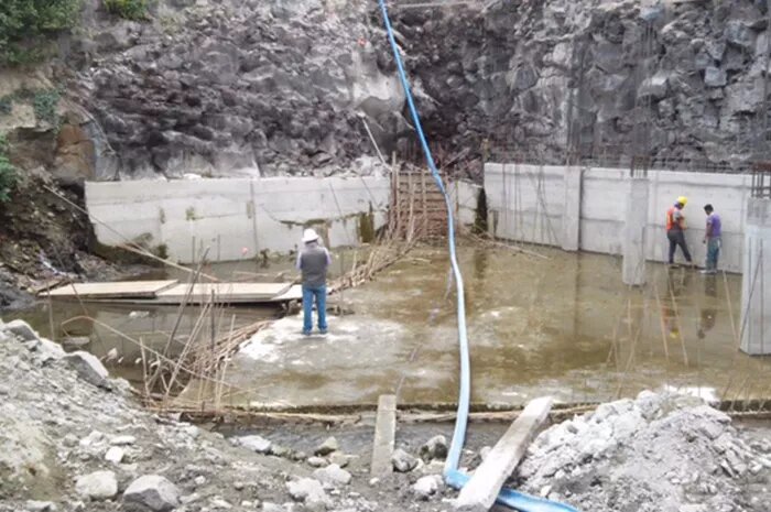 mandan al drenaje millones de litros de agua de un acuífero en Copilco