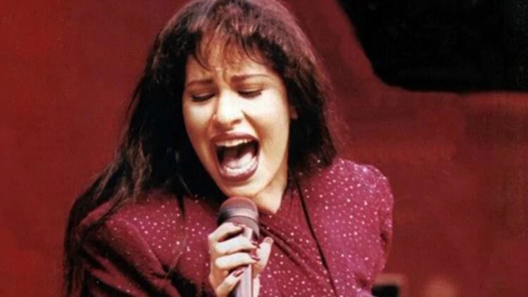 SELENA QUINTANILLA