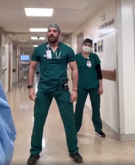 Sexy Enfermero Enciende Tiktok Con Su Erótico Baile Video Diario Noticias M 6538