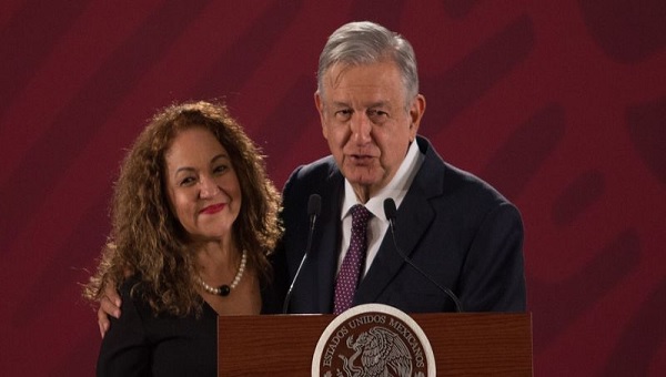 amlo y san juana